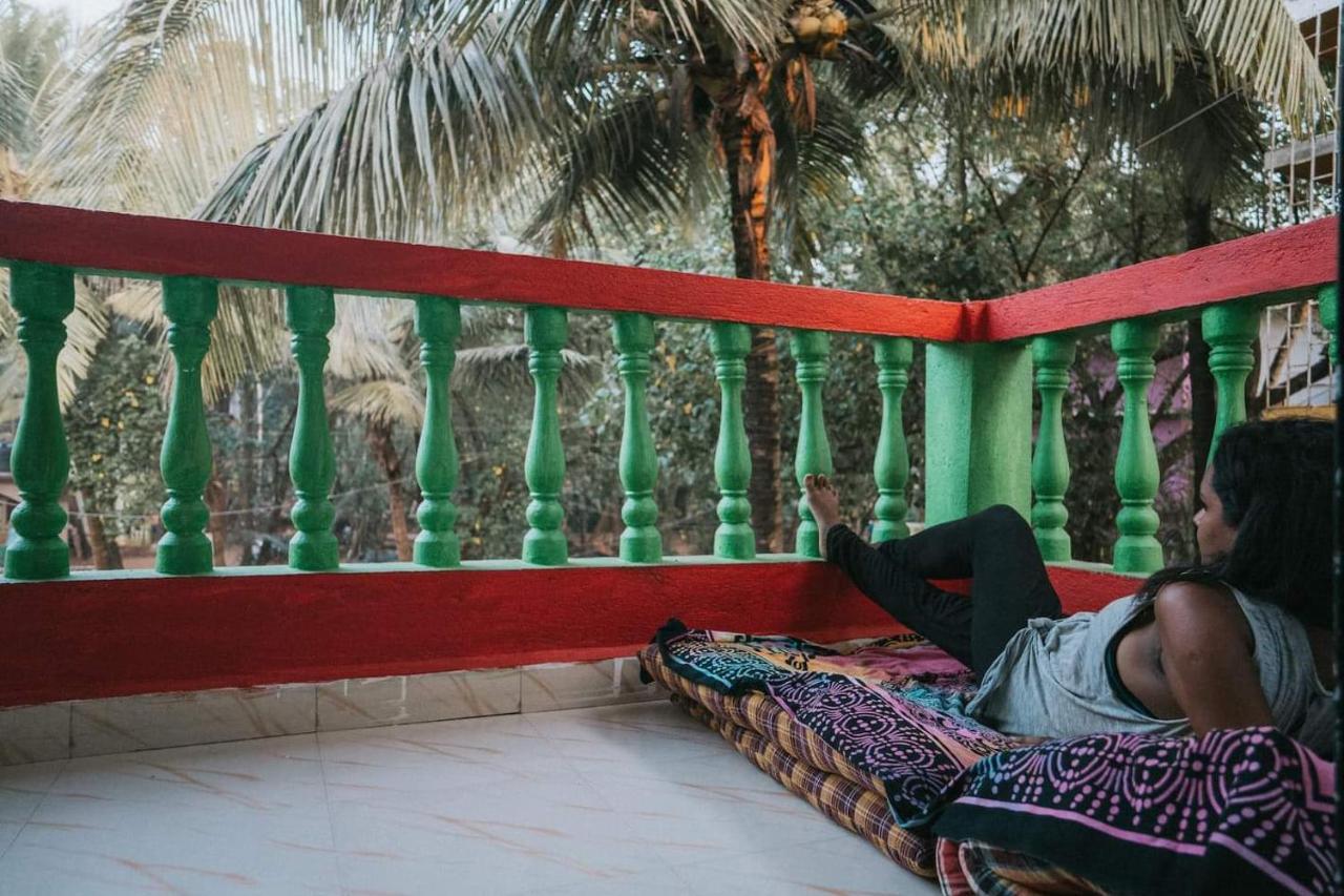 Rasta Mansion Beach Hostel And Rooms Arambol Dış mekan fotoğraf