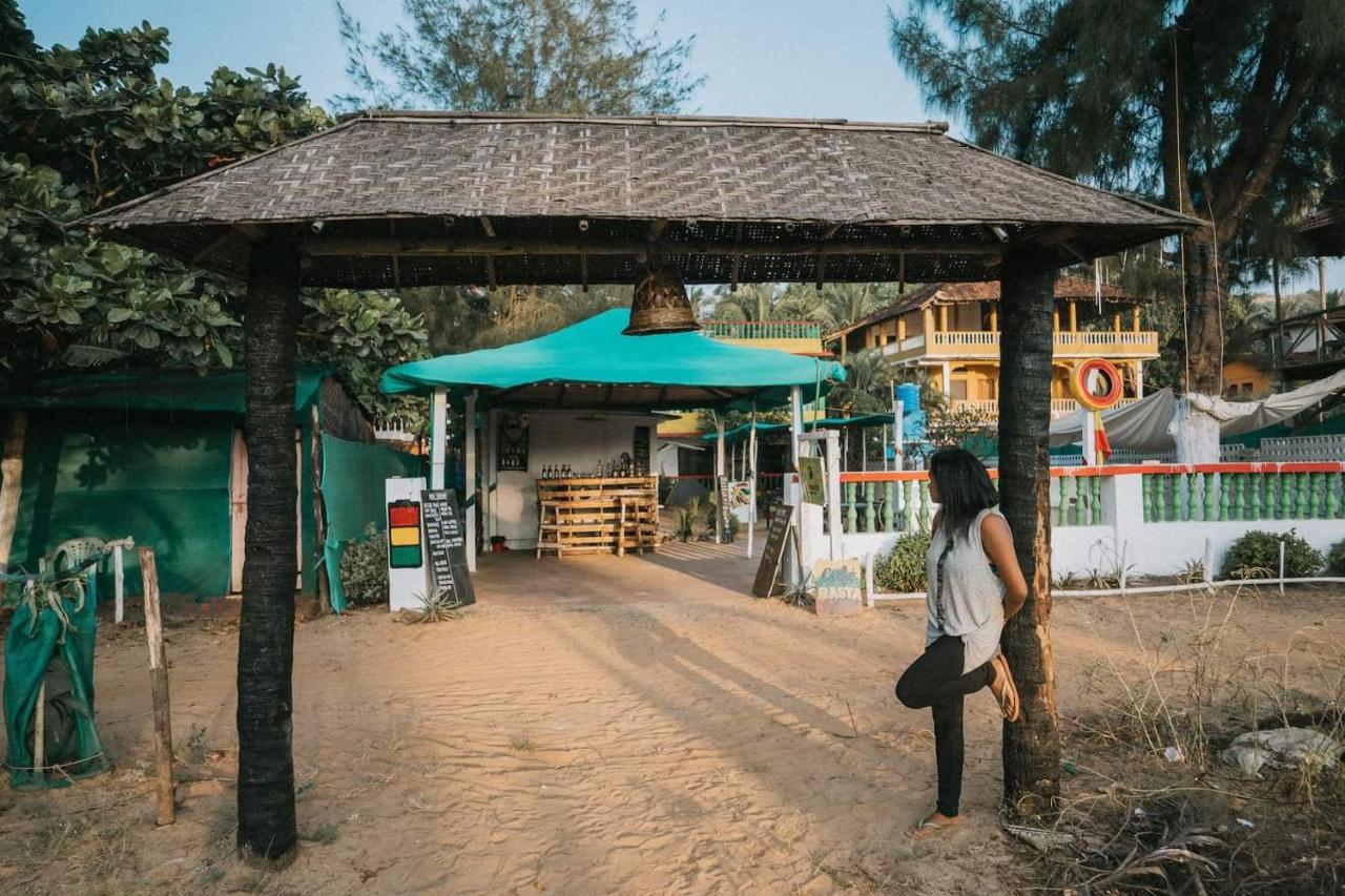 Rasta Mansion Beach Hostel And Rooms Arambol Dış mekan fotoğraf